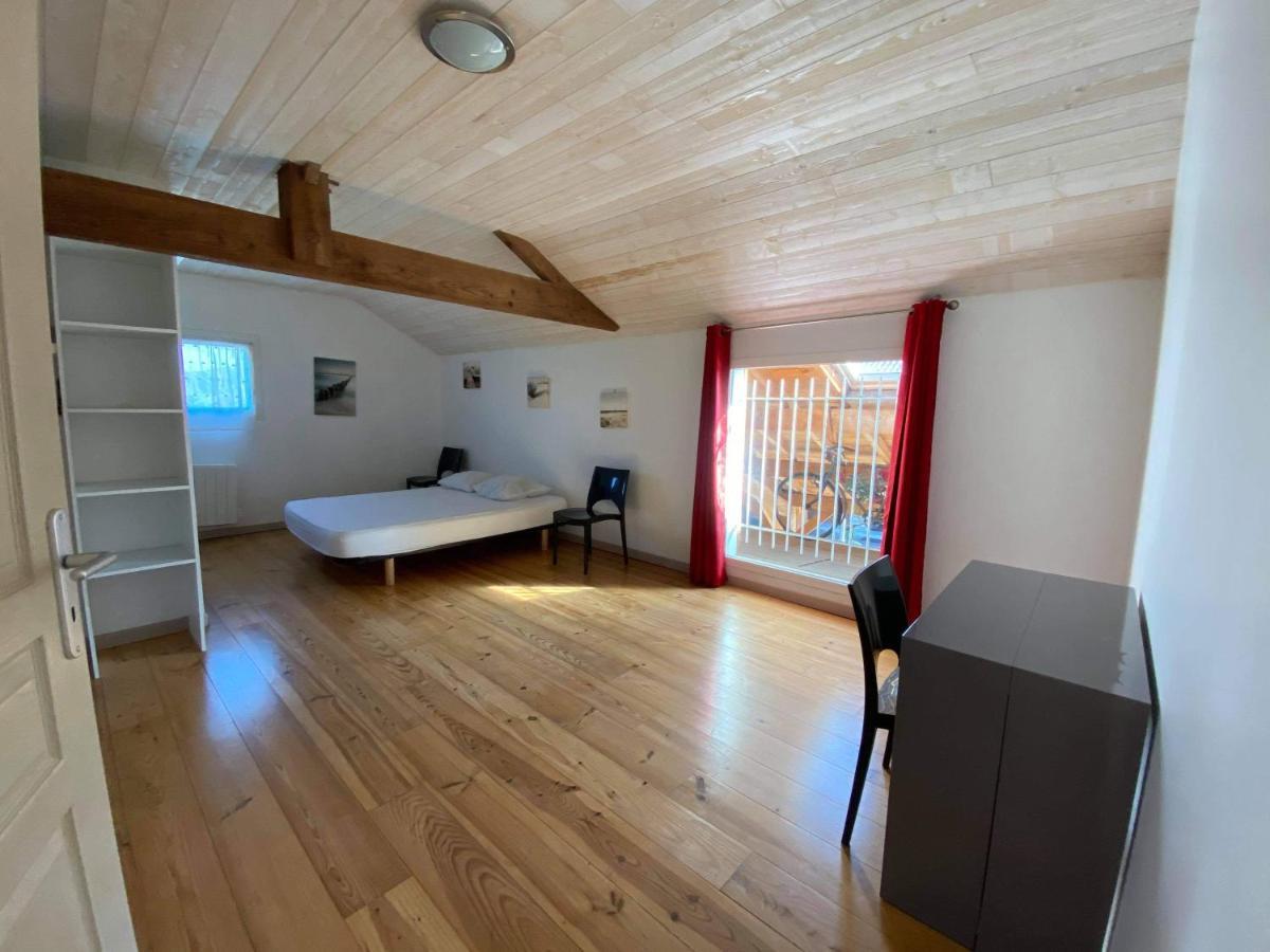Ensemble de 3 villas avec piscine chauffée, esprit détente Sanguinet Esterno foto